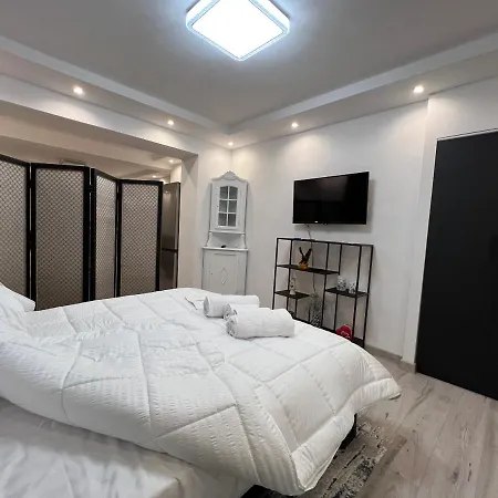 On Myslym Shyri Appartement *