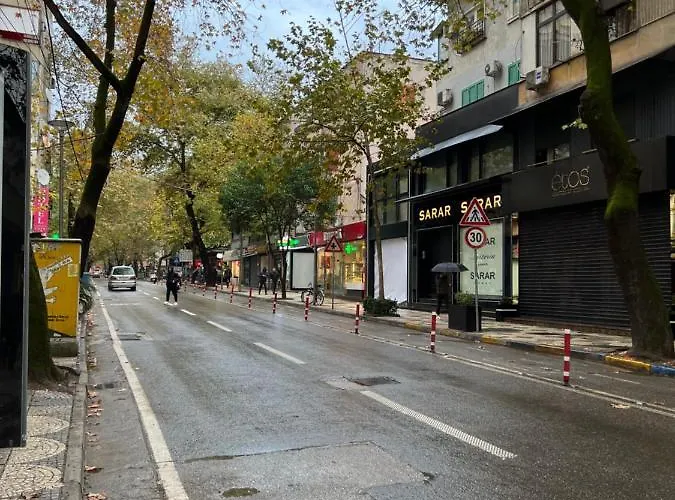 公寓 On Myslym Shyri 地拉那